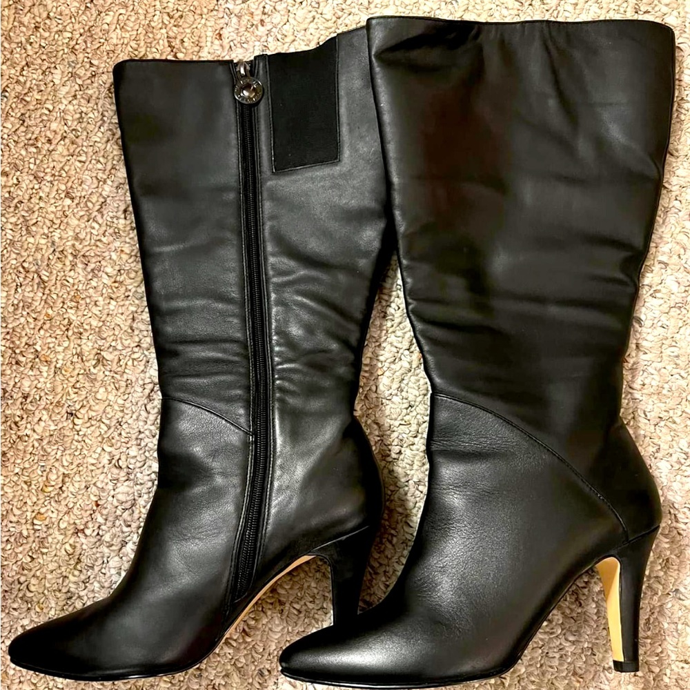 Wide calf Ros Hommerson size 9 boots